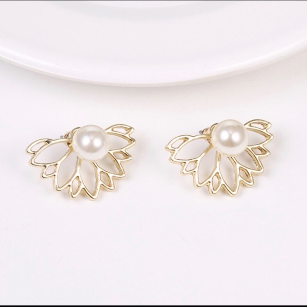 Multi-Wear Pearl Ball Lotus Earrings in Silver - Picture 4 of 5